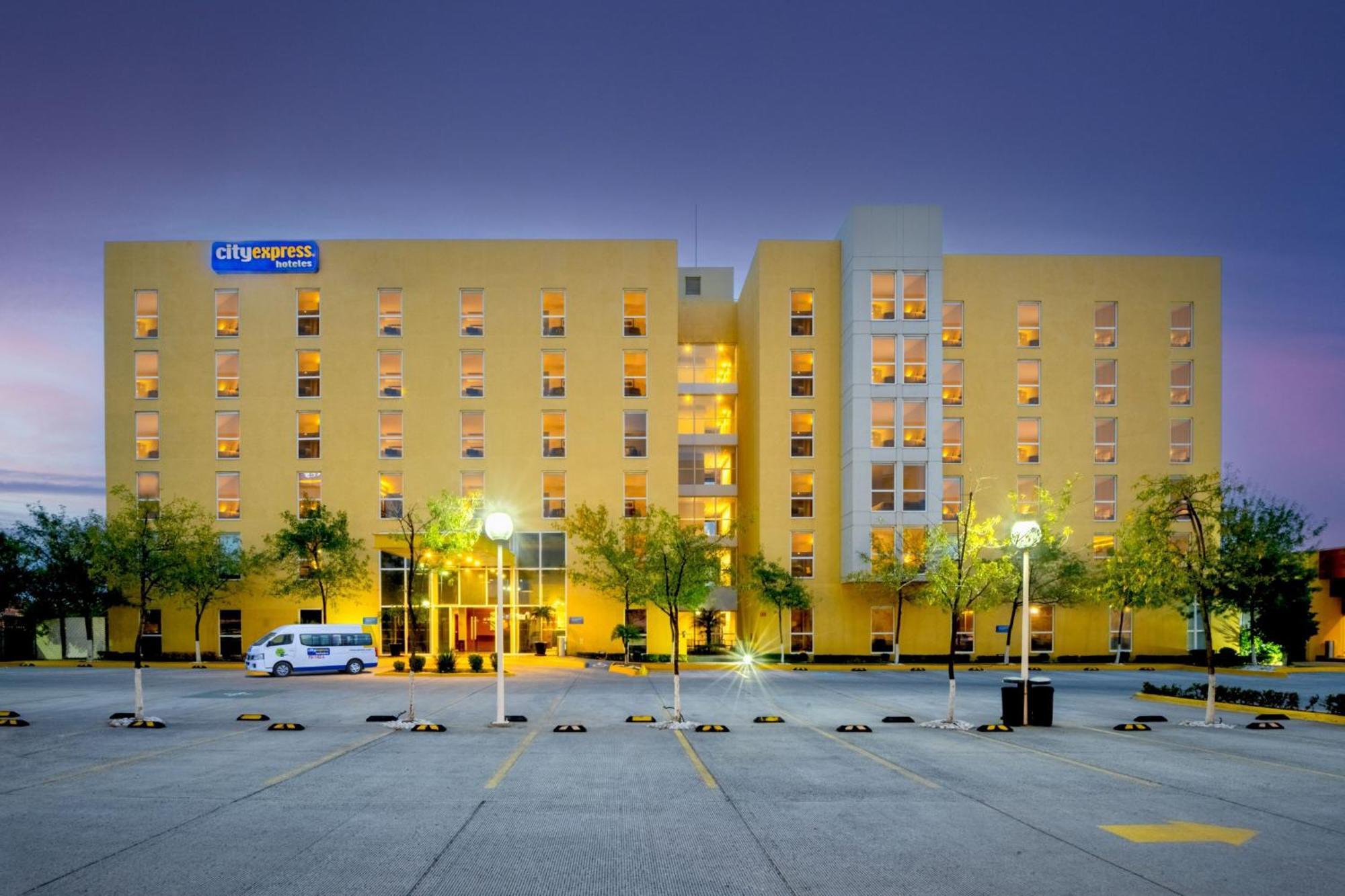 City Express By Marriott Silao Aeropuerto Екстериор снимка