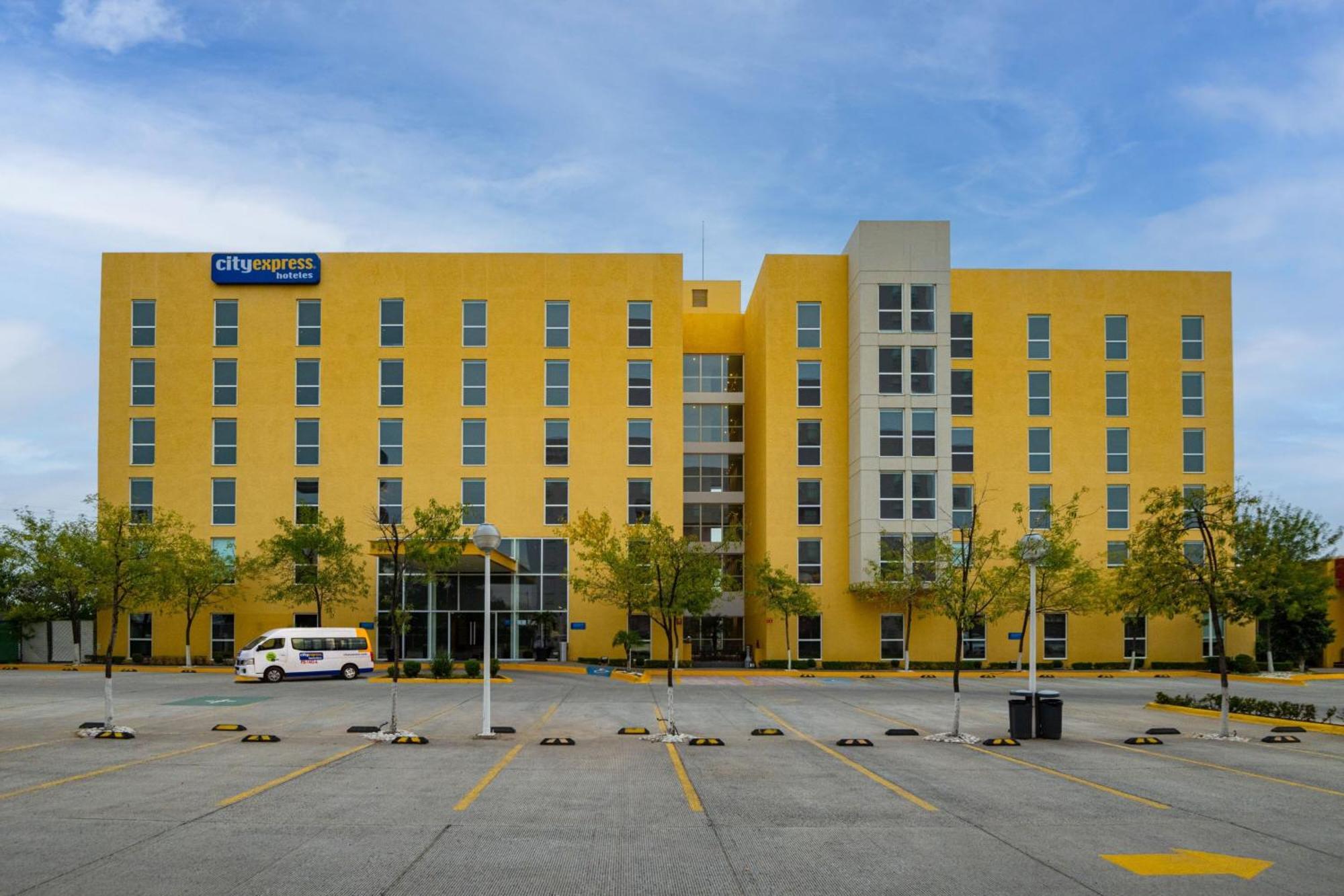 City Express By Marriott Silao Aeropuerto Екстериор снимка